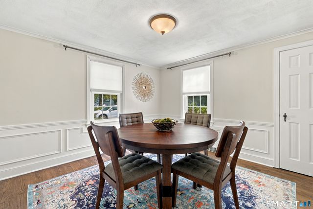 11 Farnham Road, West Hartford, CT 06119
