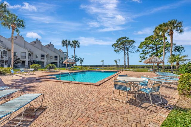 341 WINDRUSH LOOP 341, Tarpon Springs, FL 34689