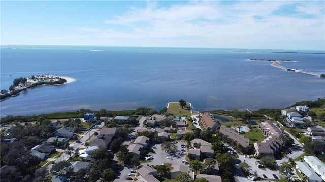 341 WINDRUSH LOOP 341, Tarpon Springs, FL 34689
