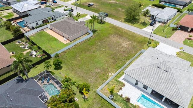105 NW 35th PL, Cape Coral, FL 33993