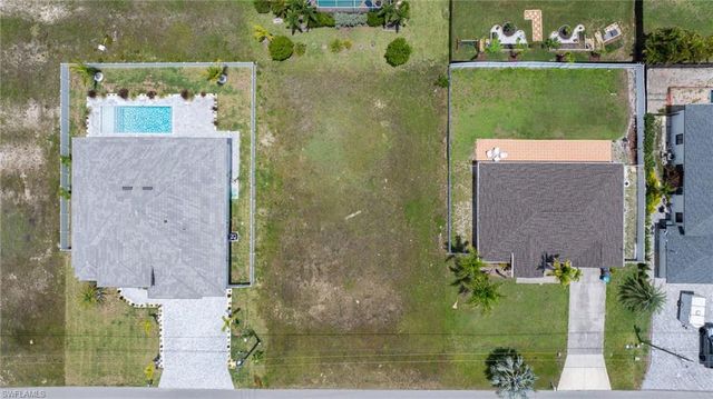 105 NW 35th PL, Cape Coral, FL 33993