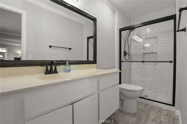 412 Burchett 17, Glendale, CA 91203