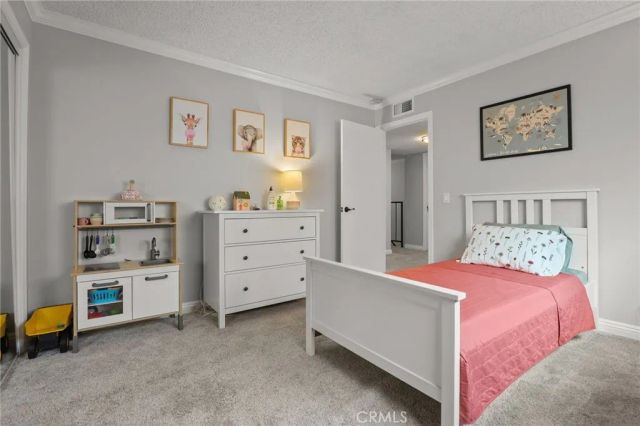 412 Burchett 17, Glendale, CA 91203