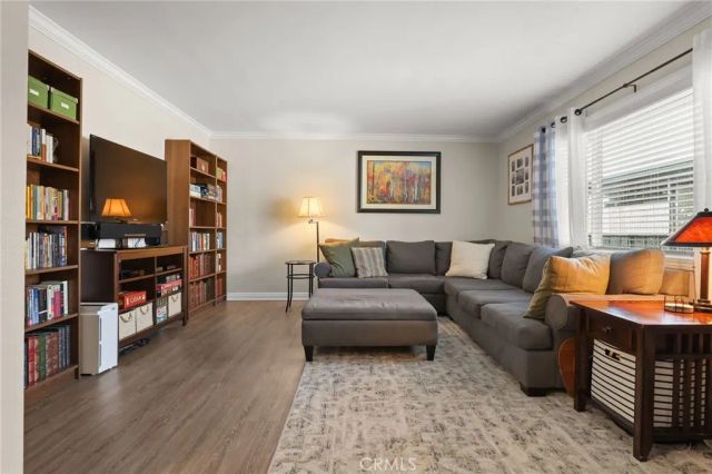 412 Burchett 17, Glendale, CA 91203