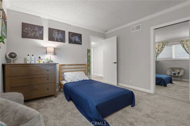 412 Burchett 17, Glendale, CA 91203