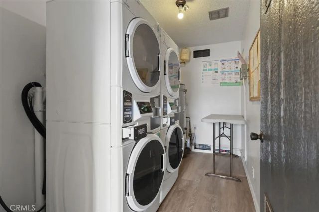 412 Burchett 17, Glendale, CA 91203