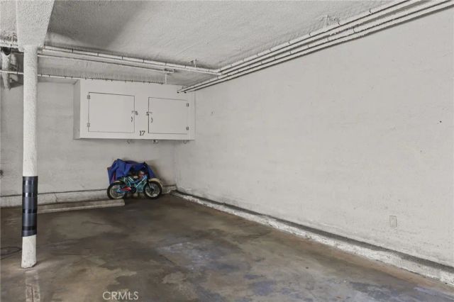 412 Burchett 17, Glendale, CA 91203