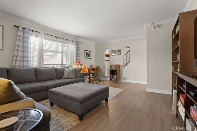 412 Burchett 17, Glendale, CA 91203