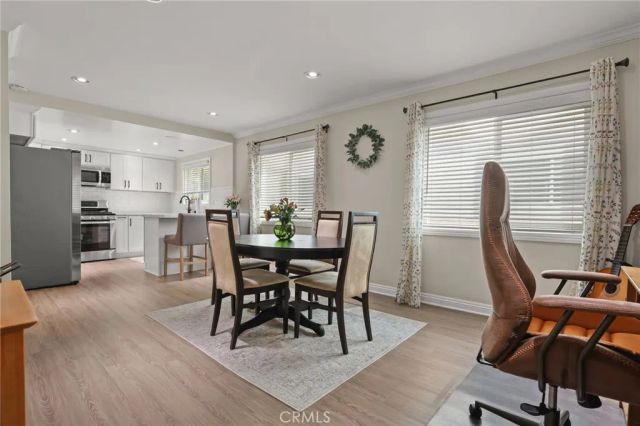 412 Burchett 17, Glendale, CA 91203