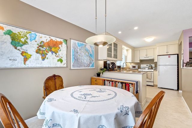 8 Pilgrim Drive A, Westford, MA 01886
