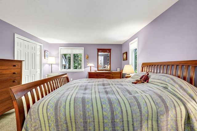 8 Pilgrim Drive A, Westford, MA 01886