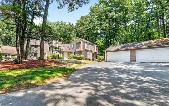 8 Pilgrim Drive A, Westford, MA 01886