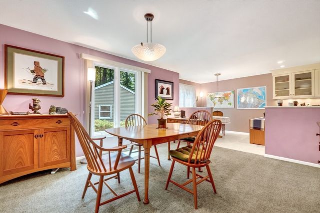 8 Pilgrim Drive A, Westford, MA 01886