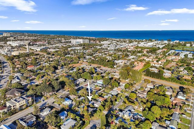 201 SE 24 Avenue, Boynton Beach, FL 33435