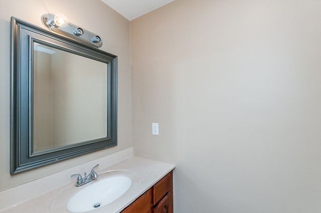 232 Pearl 232, Newton, MA 02458
