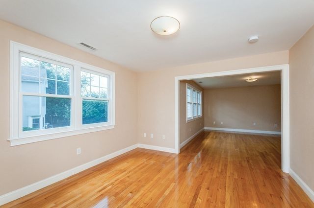 232 Pearl 232, Newton, MA 02458