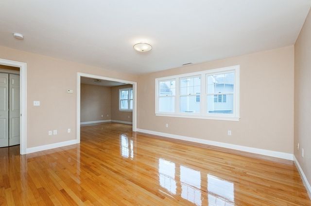 232 Pearl 232, Newton, MA 02458
