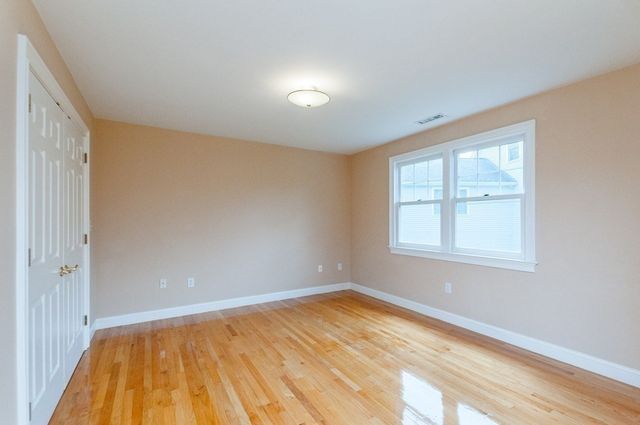 232 Pearl 232, Newton, MA 02458