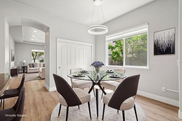 10236 Jenny Lynn Way, Elk Grove, CA 95757