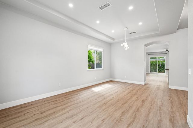 10236 Jenny Lynn Way, Elk Grove, CA 95757