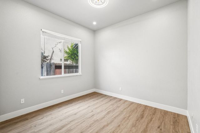 10236 Jenny Lynn Way, Elk Grove, CA 95757