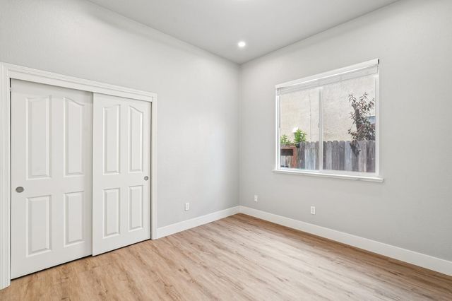 10236 Jenny Lynn Way, Elk Grove, CA 95757