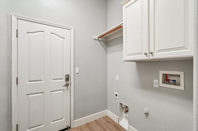 10236 Jenny Lynn Way, Elk Grove, CA 95757