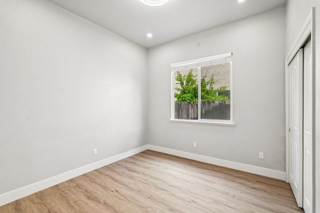 10236 Jenny Lynn Way, Elk Grove, CA 95757