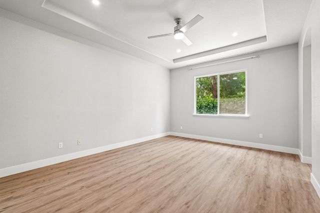 10236 Jenny Lynn Way, Elk Grove, CA 95757