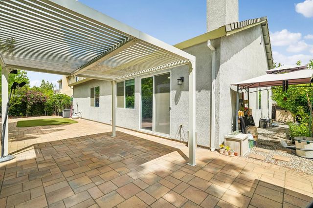 10236 Jenny Lynn Way, Elk Grove, CA 95757