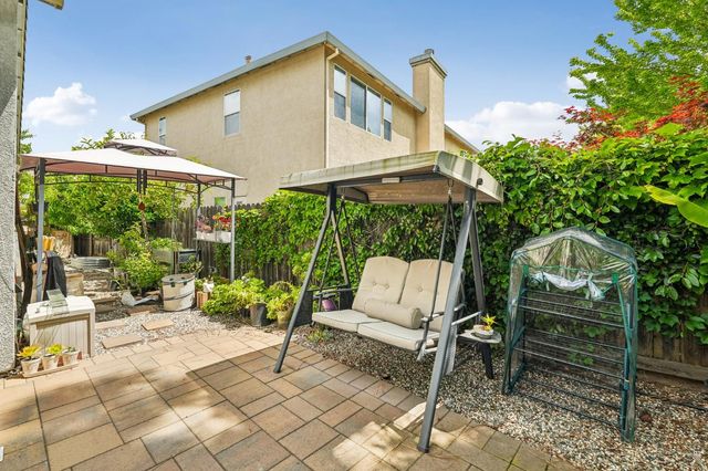 10236 Jenny Lynn Way, Elk Grove, CA 95757