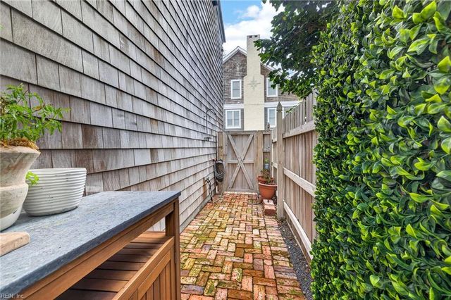 103 46th ST, Virginia Beach, VA 23451