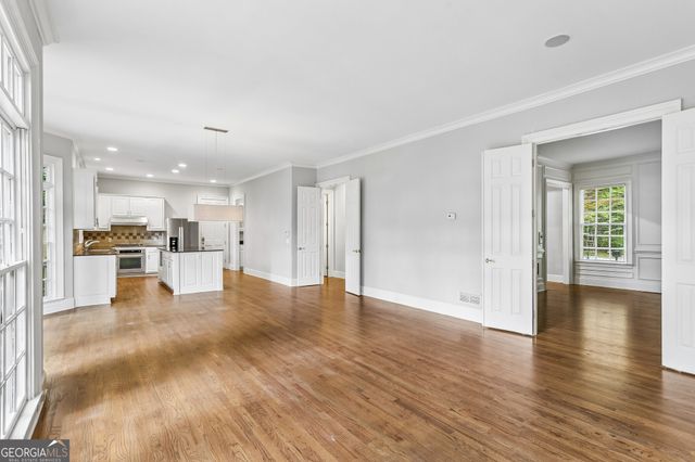 2181 McKinley Road NW, Atlanta, GA 30318