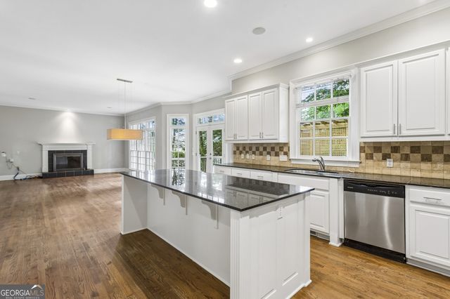 2181 McKinley Road NW, Atlanta, GA 30318