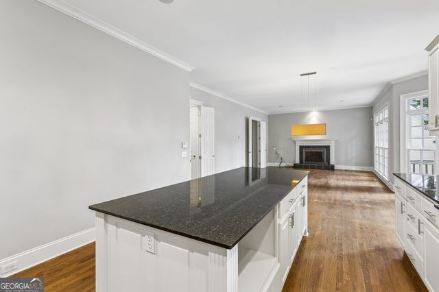 2181 McKinley Road NW, Atlanta, GA 30318