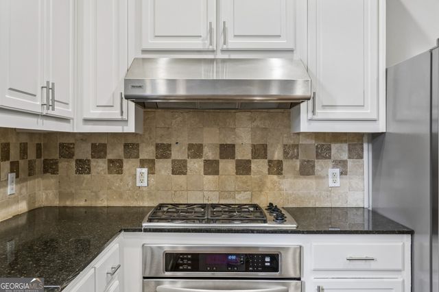 2181 McKinley Road NW, Atlanta, GA 30318