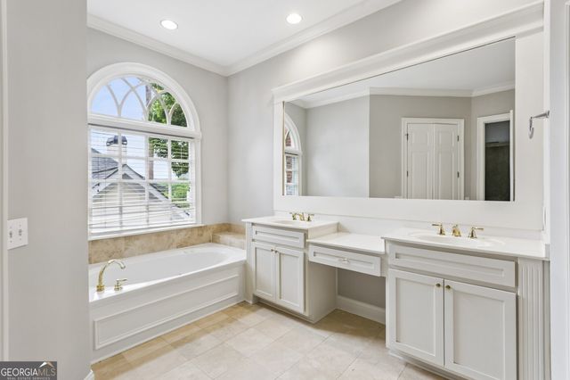 2181 McKinley Road NW, Atlanta, GA 30318