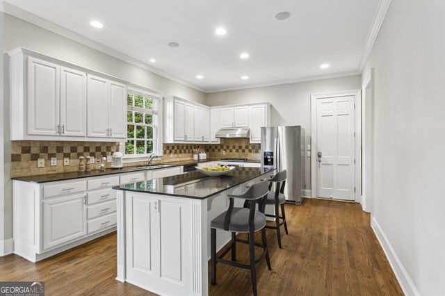 2181 McKinley Road NW, Atlanta, GA 30318
