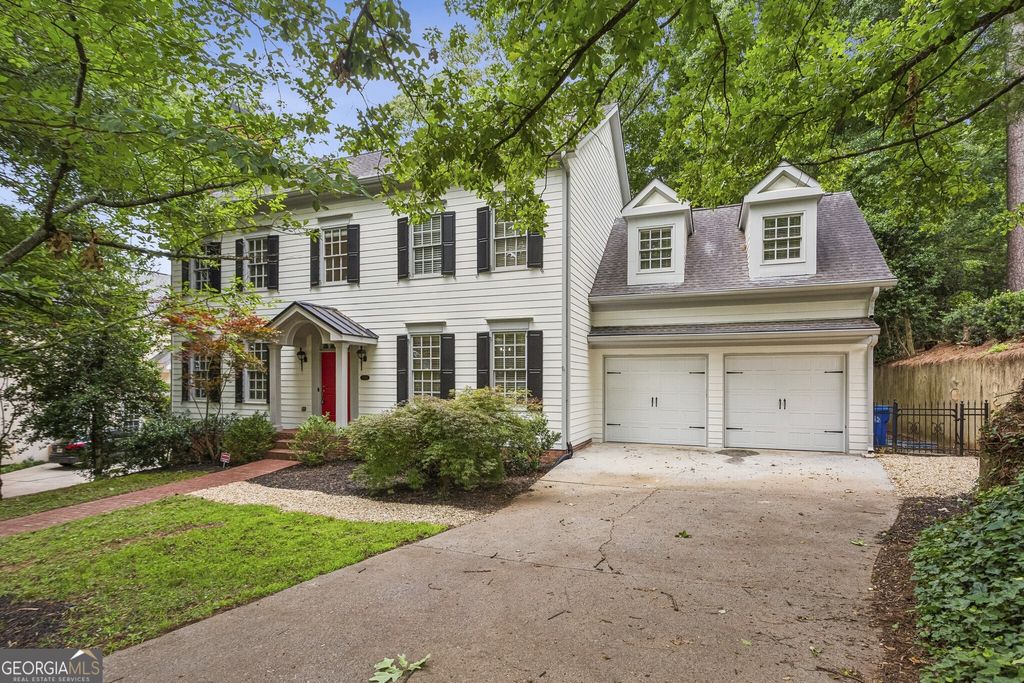 2181 McKinley Road NW, Atlanta, GA 30318