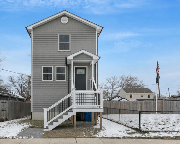 723 Monmouth Parkway, North Middletown, NJ 07748