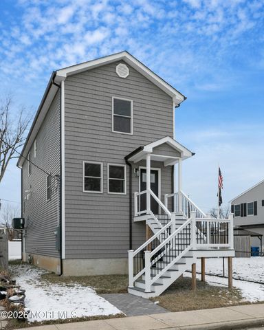 723 Monmouth Parkway, North Middletown, NJ 07748