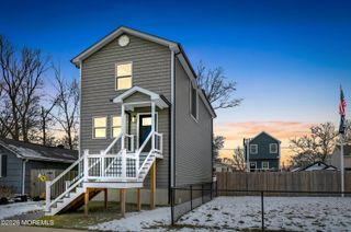 723 Monmouth Parkway, North Middletown, NJ 07748