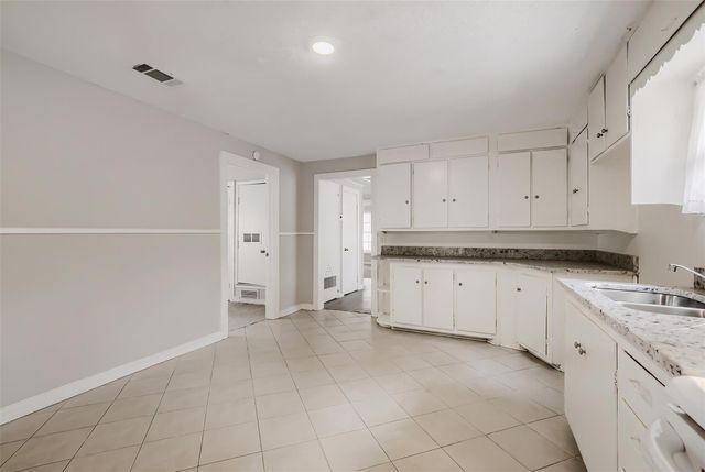 1050 Dubois Street, Denison, TX 75020