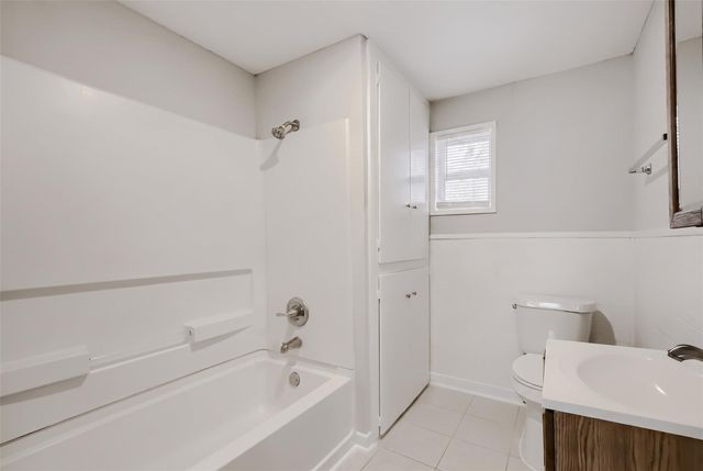 1050 Dubois Street, Denison, TX 75020