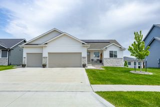 2645 Serenity Drive, Waukee, IA 50263