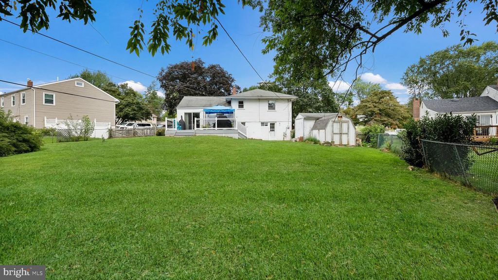 411 WESTFIELD DR, Broomall, PA 19008