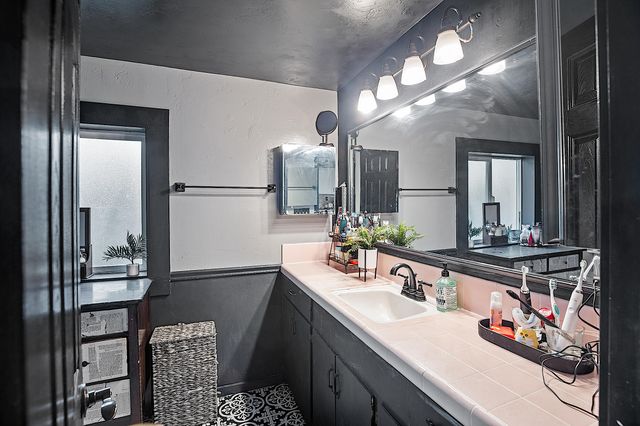 416 NW Booth Street, Grants Pass, OR 97526
