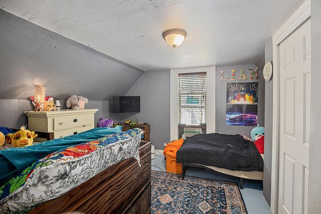 416 NW Booth Street, Grants Pass, OR 97526