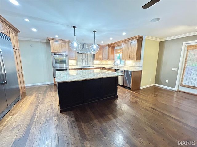 13120 Greenbough Drive, St Louis, MO 63146