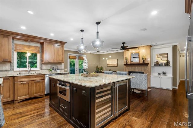 13120 Greenbough Drive, St Louis, MO 63146